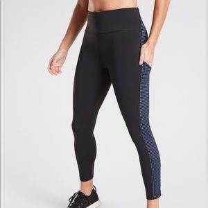 Athleta Ultimate Stash Pocket Colorblock 7/8 Tight